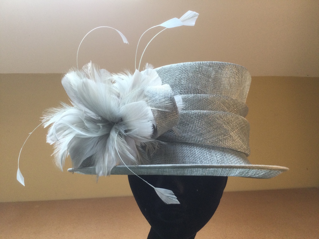 Green Sea Foam Sinamay & Feathers